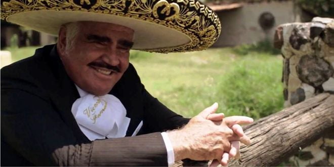 Vicente Fernández presenta canción de apoyo a Hillary Clinton
